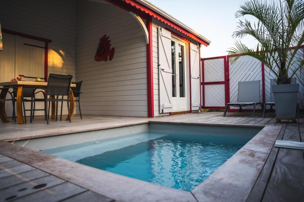 Caraibes Cottage Grenat Piscine Privee 900M De Grande Anse Deshaies Bagian luar foto