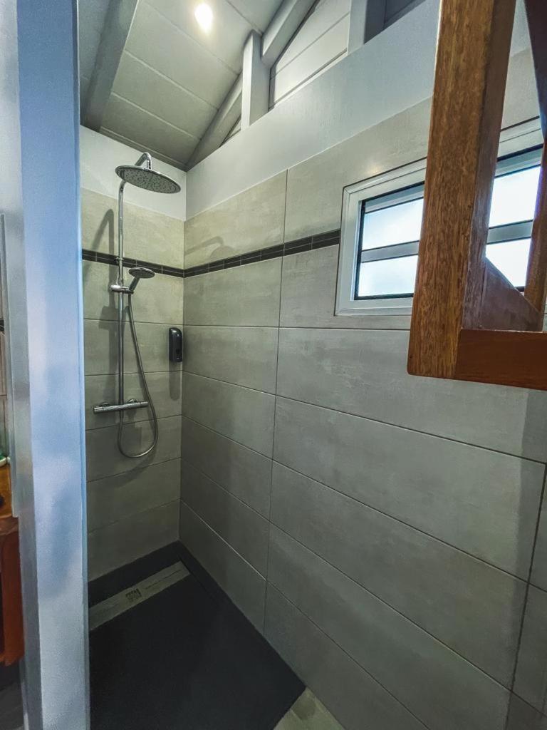 Caraibes Cottage Grenat Piscine Privee 900M De Grande Anse Deshaies Bagian luar foto